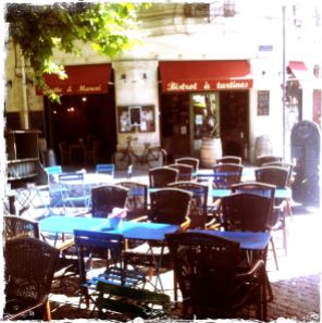 My local café, Place des Corps Saints (Avignon) © Alison Jordan